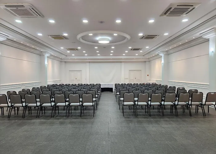 Lizon Curitiba Hotel